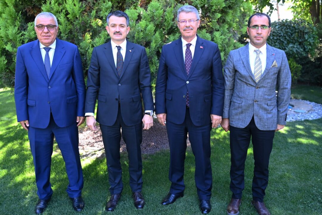 PANŞEK TARIM VE ORMAN BAKANI BEKİR PAKDEMİRLİ’Yİ ZİYARET ETTİ